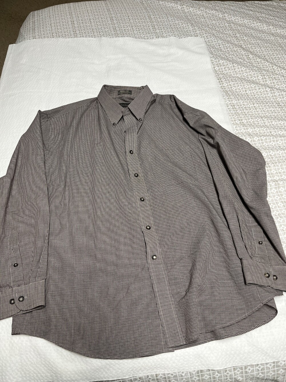 Van Huesen Men's Plaid Dress Long Sleeve Shirt XL Multi-color brown